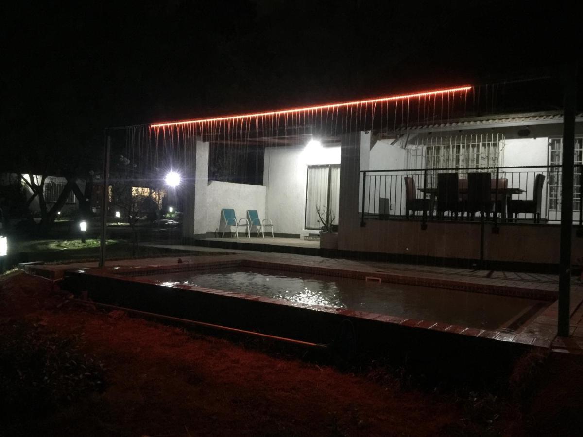 Simbasun Cottages Midrand Kültér fotó