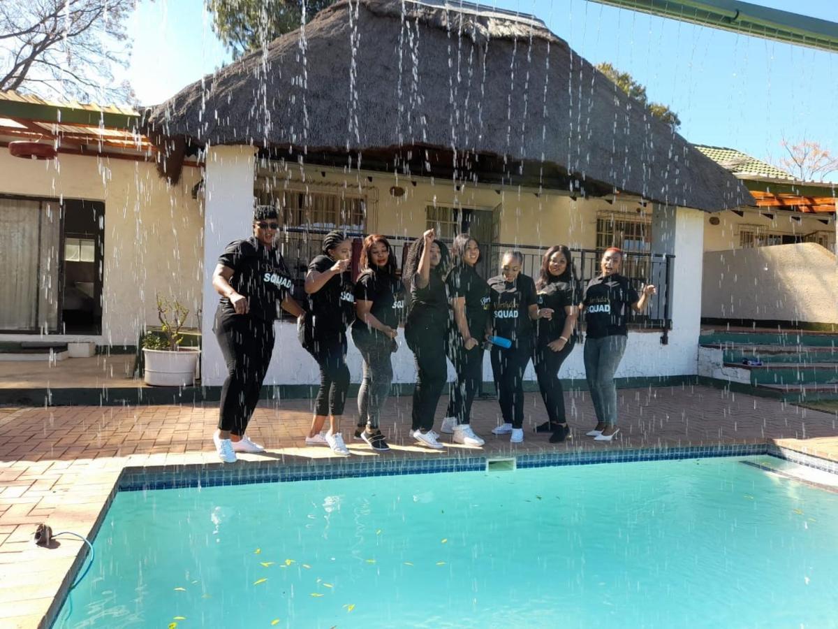 Simbasun Cottages Midrand Kültér fotó