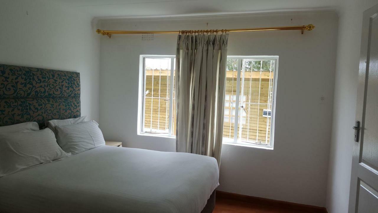 Simbasun Cottages Midrand Kültér fotó