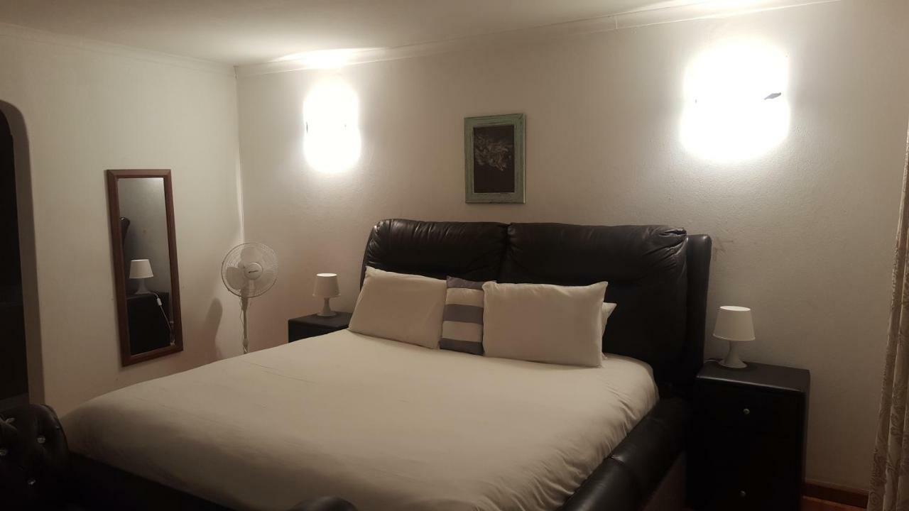 Simbasun Cottages Midrand Kültér fotó