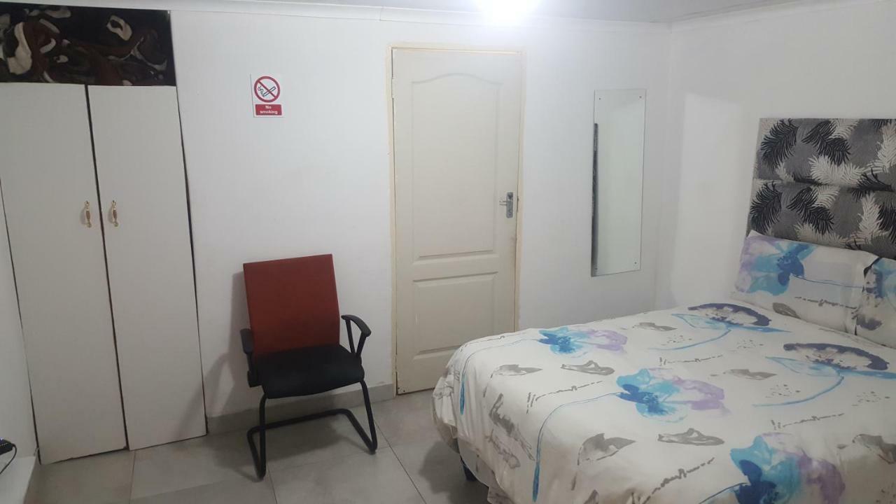 Simbasun Cottages Midrand Kültér fotó