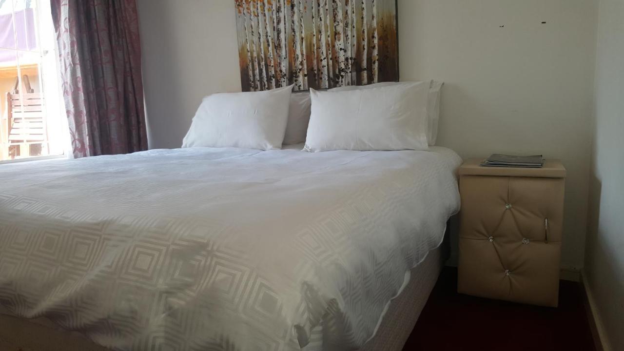 Simbasun Cottages Midrand Kültér fotó