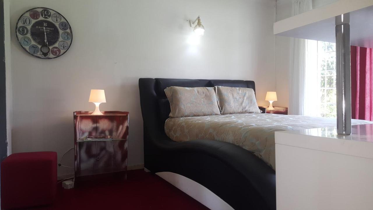Simbasun Cottages Midrand Kültér fotó